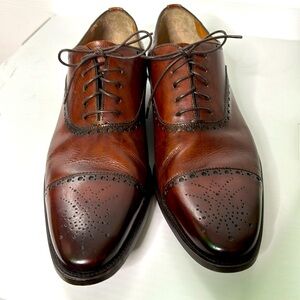 Gorgeous Santoni lace up wingtips in deep cognac!